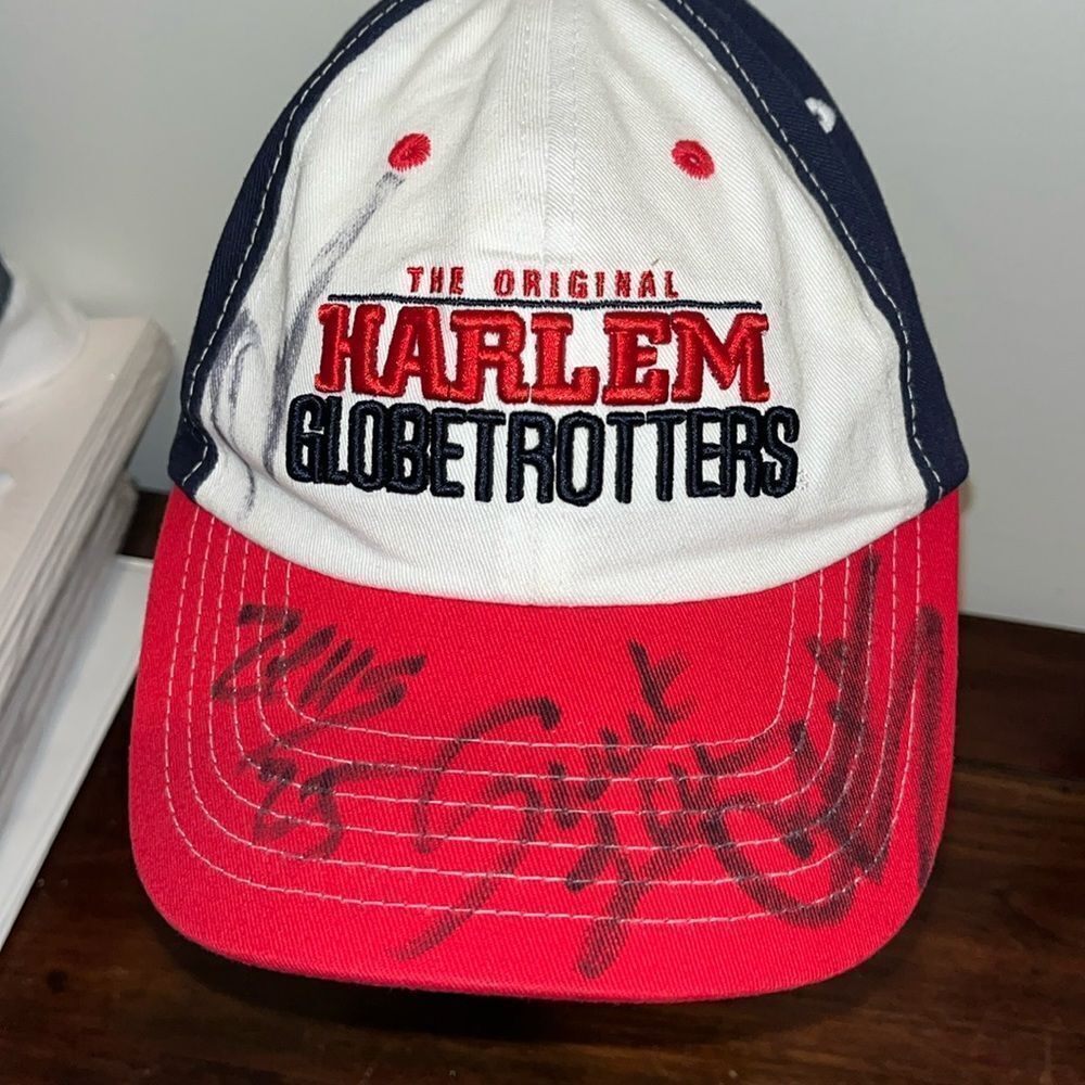 Harlem Globetrotters Basketball Official Autographed signed Baseball Cap Hat